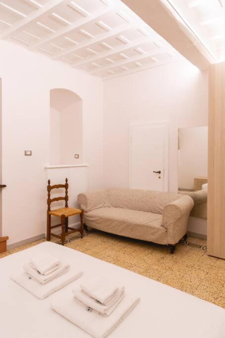 Cozy And Charmin 3Br Apartment Steps By Duomo Florencia Exterior foto
