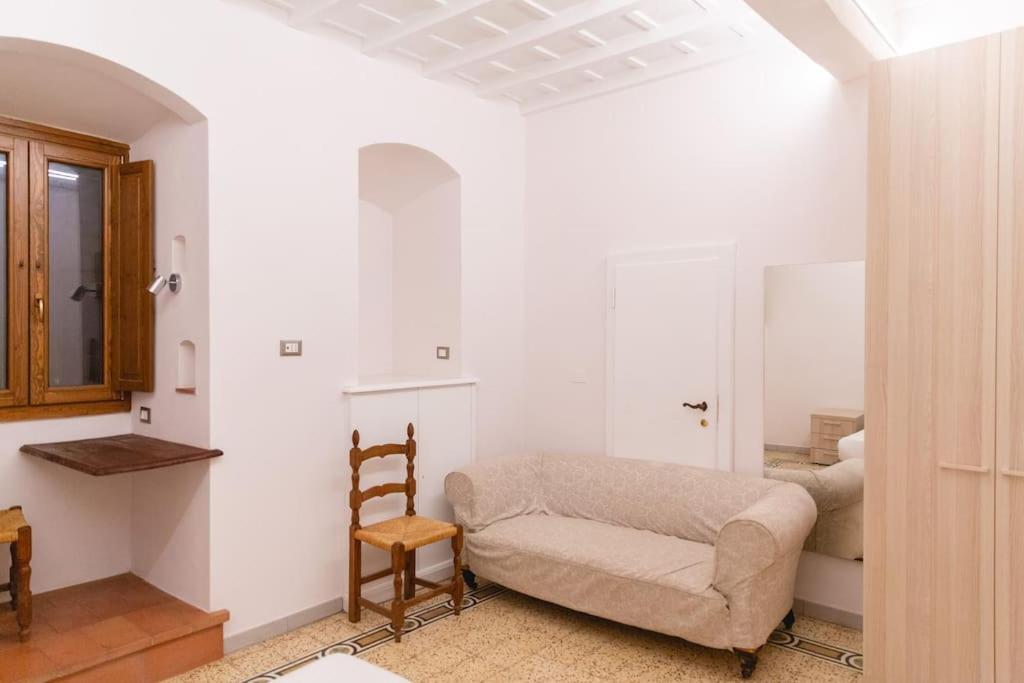 Cozy And Charmin 3Br Apartment Steps By Duomo Florencia Exterior foto